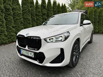 БМВ iX1 2023 в Черновцах на Automoto.ua Белый БМВ iX1, объемом двигателя 0 л и пробегом 24 тыс. км за 42000 $, фото 1 на Automoto.ua