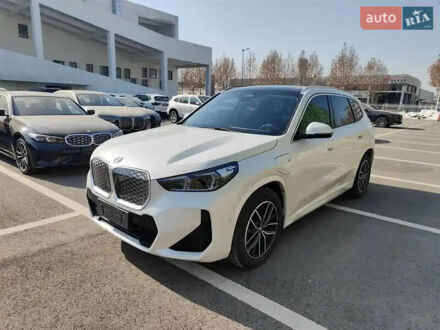БМВ iX1 2025 в Львове на Automoto.ua Белый БМВ iX1, объемом двигателя 0 л и пробегом 1 тыс. км за 31000 $, фото 1 на Automoto.ua