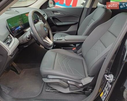 Чорний БМВ iX1, об'ємом двигуна 0 л та пробігом 7 тис. км за 38900 $, фото 12 на Automoto.ua