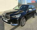 Черный БМВ iX1, объемом двигателя 0 л и пробегом 1 тыс. км за 51851 $, фото 1 на Automoto.ua