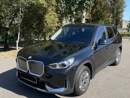 Чорний БМВ iX1, об'ємом двигуна 0 л та пробігом 32 тис. км за 34500 $, фото 1 на Automoto.ua