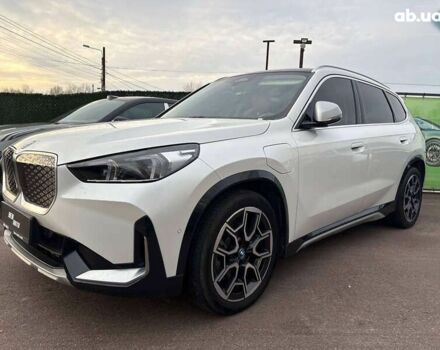 БМВ iX1, объемом двигателя 0 л и пробегом 19 тыс. км за 29000 $, фото 5 на Automoto.ua