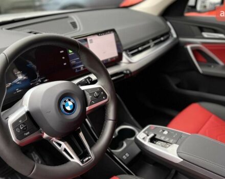 купити нове авто БМВ iX1 2024 року від офіційного дилера Будпостач  БМВ фото