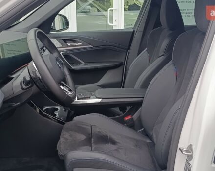 БМВ iX1, объемом двигателя 0 л и пробегом 0 тыс. км за 50206 $, фото 16 на Automoto.ua