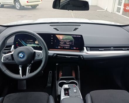 БМВ iX1, объемом двигателя 0 л и пробегом 0 тыс. км за 50206 $, фото 11 на Automoto.ua