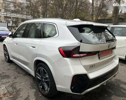 БМВ iX1, объемом двигателя 0 л и пробегом 2 тыс. км за 33999 $, фото 8 на Automoto.ua