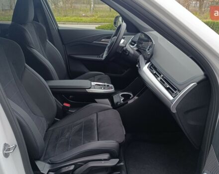 БМВ iX1, объемом двигателя 0 л и пробегом 0 тыс. км за 50206 $, фото 13 на Automoto.ua