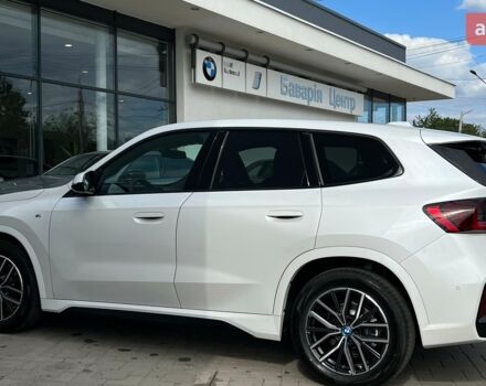 БМВ iX1, объемом двигателя 0 л и пробегом 0 тыс. км за 58506 $, фото 7 на Automoto.ua