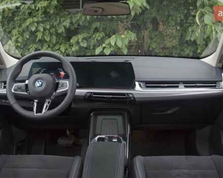 купить новое авто БМВ iX1 2025 года от официального дилера E-MOTION CARS БМВ фото