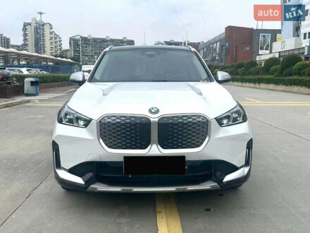 БМВ iX1, объемом двигателя 0 л и пробегом 19 тыс. км за 25500 $, фото 1 на Automoto.ua