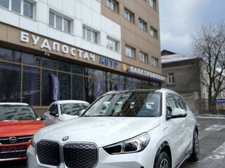 БМВ iX1 2024 у Києві на Automoto.ua БМВ iX1, об'ємом двигуна 0 л та пробігом 1 тис. км за 35499 $, фото 1 на Automoto.ua