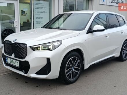 БМВ iX1, объемом двигателя 0 л и пробегом 0 тыс. км за 50206 $, фото 1 на Automoto.ua