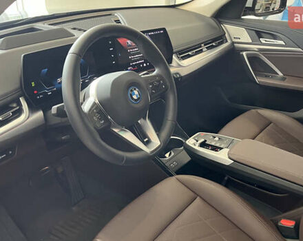 Серый БМВ iX1, объемом двигателя 0 л и пробегом 7 тыс. км за 32000 $, фото 9 на Automoto.ua