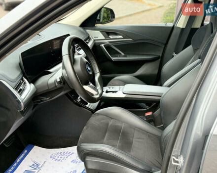 Серый БМВ iX1, объемом двигателя 0 л и пробегом 10 тыс. км за 32900 $, фото 15 на Automoto.ua