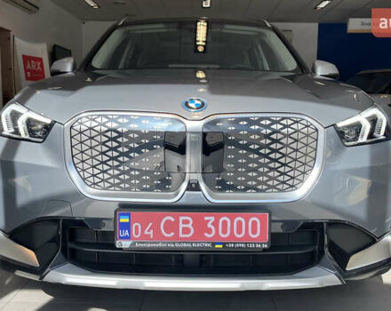 Серый БМВ iX1, объемом двигателя 0 л и пробегом 7 тыс. км за 32000 $, фото 1 на Automoto.ua