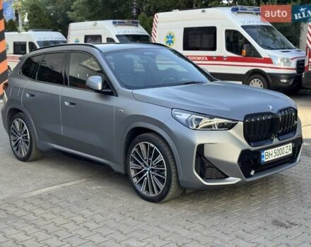 Серый БМВ iX1, объемом двигателя 0 л и пробегом 26 тыс. км за 45000 $, фото 1 на Automoto.ua