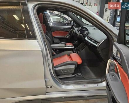 БМВ iX1 2023 в Киеве на Automoto.ua Серый БМВ iX1, объемом двигателя 0 л и пробегом 48 тыс. км за 29500 $, фото 7 на Automoto.ua