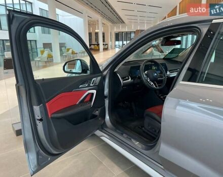 Серый БМВ iX1, объемом двигателя 0 л и пробегом 3 тыс. км за 27200 $, фото 6 на Automoto.ua