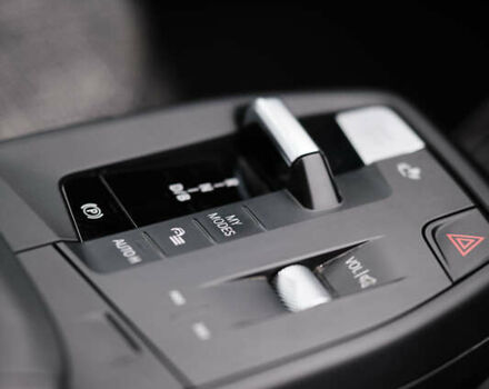 Серый БМВ iX1, объемом двигателя 0 л и пробегом 30 тыс. км за 29999 $, фото 19 на Automoto.ua