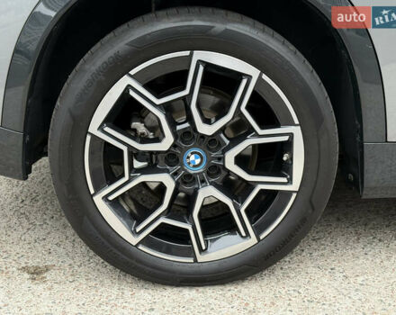 Серый БМВ iX1, объемом двигателя 0 л и пробегом 17 тыс. км за 35000 $, фото 21 на Automoto.ua