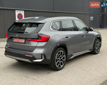Серый БМВ iX1, объемом двигателя 0 л и пробегом 17 тыс. км за 35000 $, фото 7 на Automoto.ua