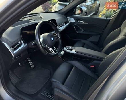 Серый БМВ iX1, объемом двигателя 0 л и пробегом 26 тыс. км за 45000 $, фото 12 на Automoto.ua