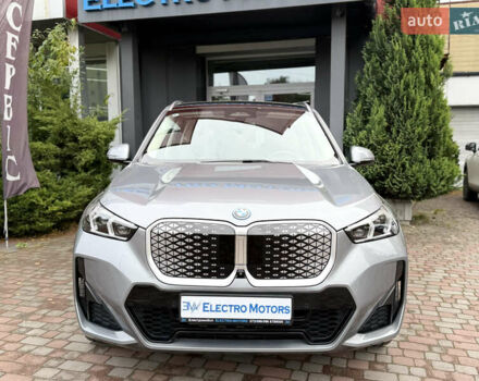 Серый БМВ iX1, объемом двигателя 0 л и пробегом 10 тыс. км за 32900 $, фото 7 на Automoto.ua