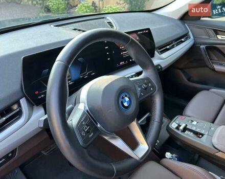Серый БМВ iX1, объемом двигателя 0 л и пробегом 12 тыс. км за 25500 $, фото 16 на Automoto.ua