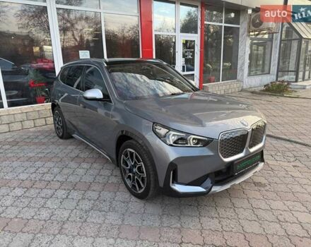 Серый БМВ iX1, объемом двигателя 0 л и пробегом 3 тыс. км за 33999 $, фото 3 на Automoto.ua