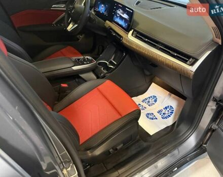 Серый БМВ iX1, объемом двигателя 0 л и пробегом 3 тыс. км за 33999 $, фото 20 на Automoto.ua
