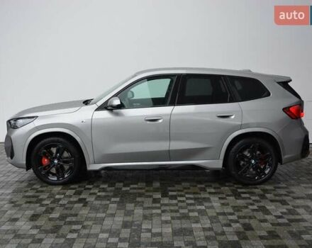 Сірий БМВ iX1, об'ємом двигуна 0 л та пробігом 4 тис. км за 54027 $, фото 1 на Automoto.ua