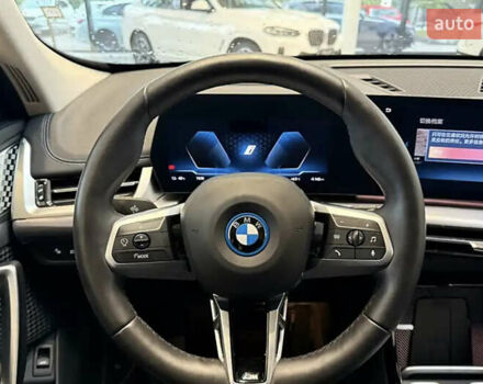 Синій БМВ iX1, об'ємом двигуна 0 л та пробігом 7 тис. км за 26800 $, фото 9 на Automoto.ua