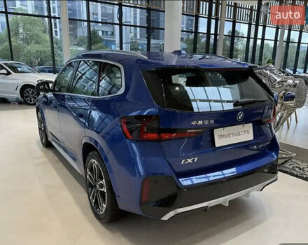 Синій БМВ iX1, об'ємом двигуна 0 л та пробігом 7 тис. км за 26800 $, фото 3 на Automoto.ua