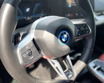 Синій БМВ iX1, об'ємом двигуна 0 л та пробігом 11 тис. км за 48500 $, фото 5 на Automoto.ua