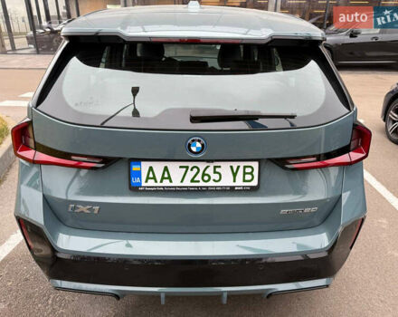 Зеленый БМВ iX1, объемом двигателя 0 л и пробегом 36 тыс. км за 38500 $, фото 6 на Automoto.ua
