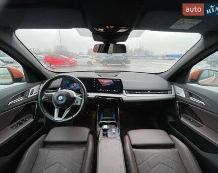 Помаранчевий БМВ iX1, об'ємом двигуна 0 л та пробігом 48 тис. км за 36200 $, фото 12 на Automoto.ua