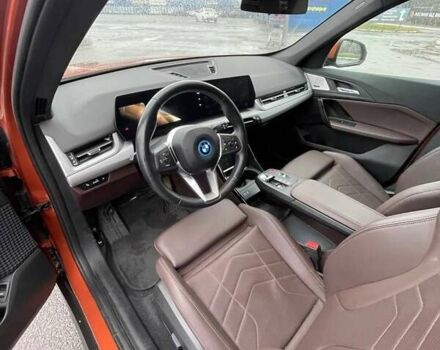 Помаранчевий БМВ iX1, об'ємом двигуна 0 л та пробігом 48 тис. км за 36200 $, фото 10 на Automoto.ua