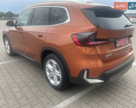 БМВ iX1 2024 в Киеве на Automoto.ua Оранжевый БМВ iX1, объемом двигателя 0 л и пробегом 45 тыс. км за 35000 $, фото 5 на Automoto.ua
