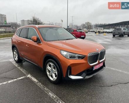 Помаранчевий БМВ iX1, об'ємом двигуна 0 л та пробігом 48 тис. км за 36200 $, фото 5 на Automoto.ua