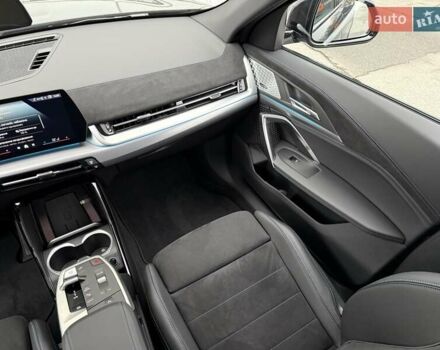 Черный БМВ iX2, объемом двигателя 0 л и пробегом 2 тыс. км за 53666 $, фото 14 на Automoto.ua