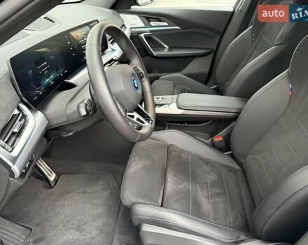 Черный БМВ iX2, объемом двигателя 0 л и пробегом 2 тыс. км за 53666 $, фото 6 на Automoto.ua