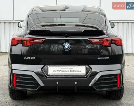 Черный БМВ iX2, объемом двигателя 0 л и пробегом 2 тыс. км за 53666 $, фото 4 на Automoto.ua