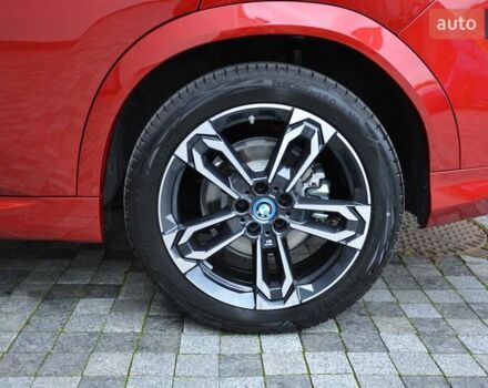 Красный БМВ iX2, объемом двигателя 0 л и пробегом 9 тыс. км за 53143 $, фото 9 на Automoto.ua