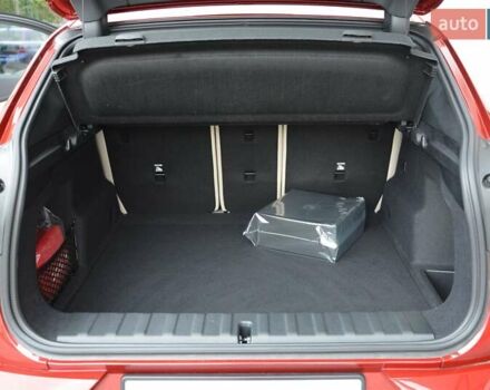 Красный БМВ iX2, объемом двигателя 0 л и пробегом 9 тыс. км за 53143 $, фото 8 на Automoto.ua