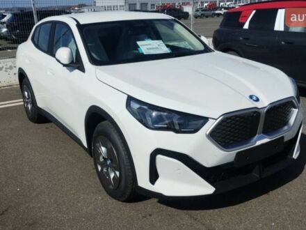 БМВ iX2, объемом двигателя 0 л и пробегом 0 тыс. км за 44260 $, фото 1 на Automoto.ua