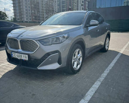 Серый БМВ iX2, объемом двигателя 0 л и пробегом 4 тыс. км за 46000 $, фото 1 на Automoto.ua