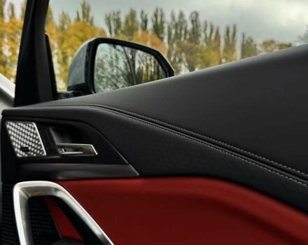 Серый БМВ iX2, объемом двигателя 0 л и пробегом 2 тыс. км за 61455 $, фото 13 на Automoto.ua