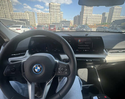 Серый БМВ iX2, объемом двигателя 0 л и пробегом 4 тыс. км за 46000 $, фото 7 на Automoto.ua