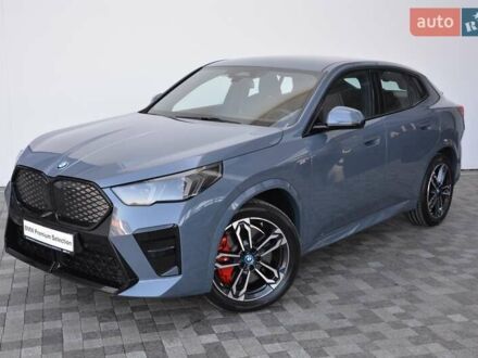 БМВ iX2 2024 у Києві на Automoto.ua Сірий БМВ iX2, об'ємом двигуна 0 л та пробігом 8 тис. км за 50162 $, фото 1 на Automoto.ua