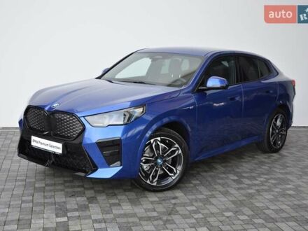 Синий БМВ iX2, объемом двигателя 0 л и пробегом 3 тыс. км за 52261 $, фото 1 на Automoto.ua